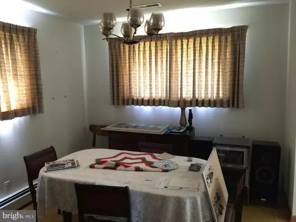 Hanover, MD 21076,896 TIMBER RIDGE DR