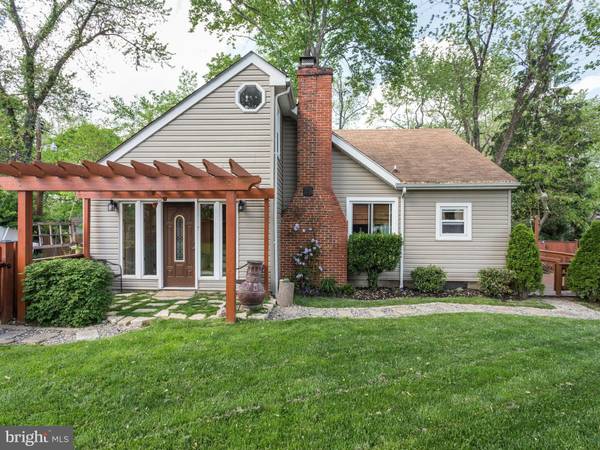 2 BUTTERNUT RD, Riva, MD 21140