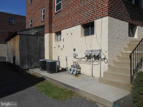 Clifton Heights, PA 19018,136 N CHURCH ST