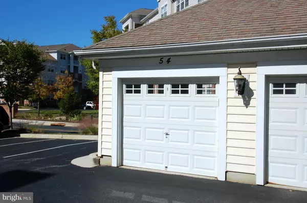 Gambrills, MD 21054,2607 CHAPEL LAKE GARAGE UNIT 54 DR #U54