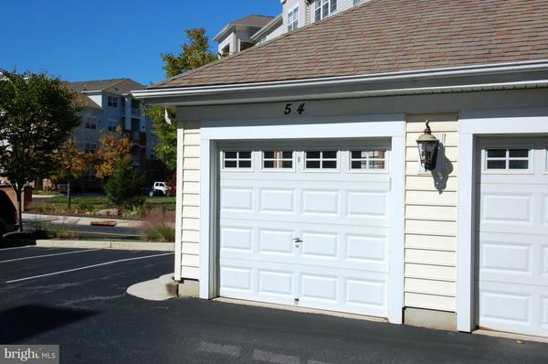 2607 CHAPEL LAKE GARAGE UNIT 54 DR #U54, Gambrills, MD 21054