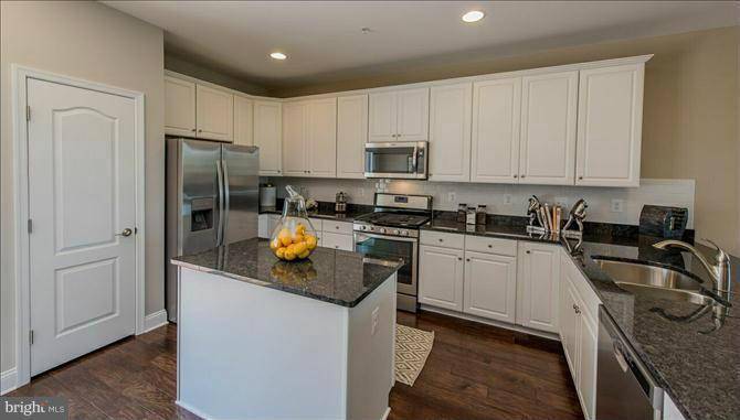 8525 GOLDEN EAGLE LN, Severn, MD 21144