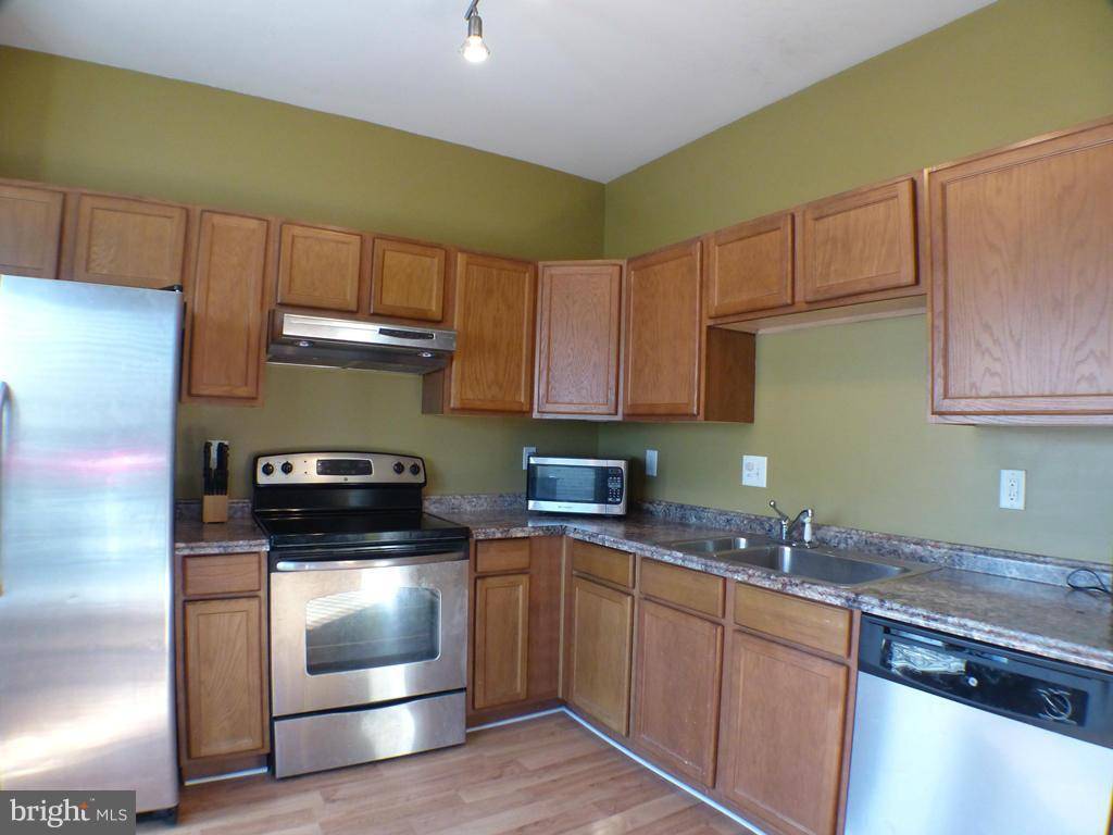 Odenton, MD 21113,1966 CAMELIA CT
