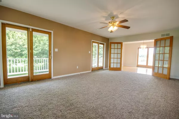 Lothian, MD 20711,5758 LITTLE RD