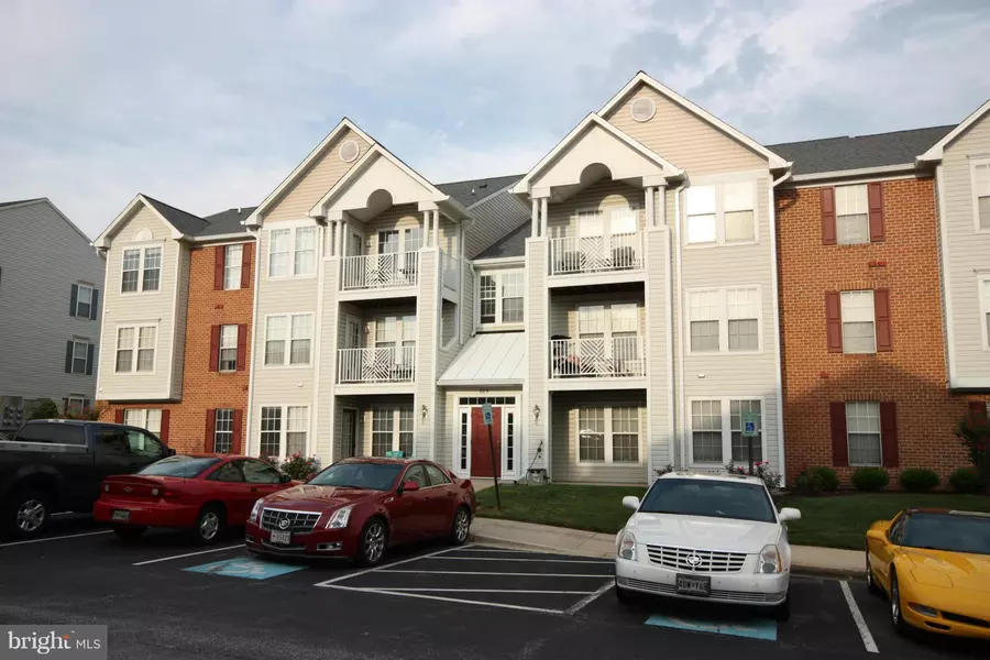 689 WINDING STREAM WAY #103, Odenton, MD 21113