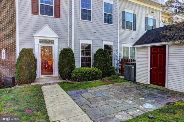 Odenton, MD 21113,8727 SPRING BROOK WAY