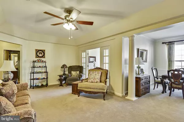 Odenton, MD 21113,8609 WINTERGREEN CT #202