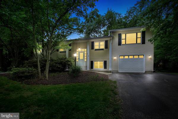 218 KENNEDY DR, Severna Park, MD 21146