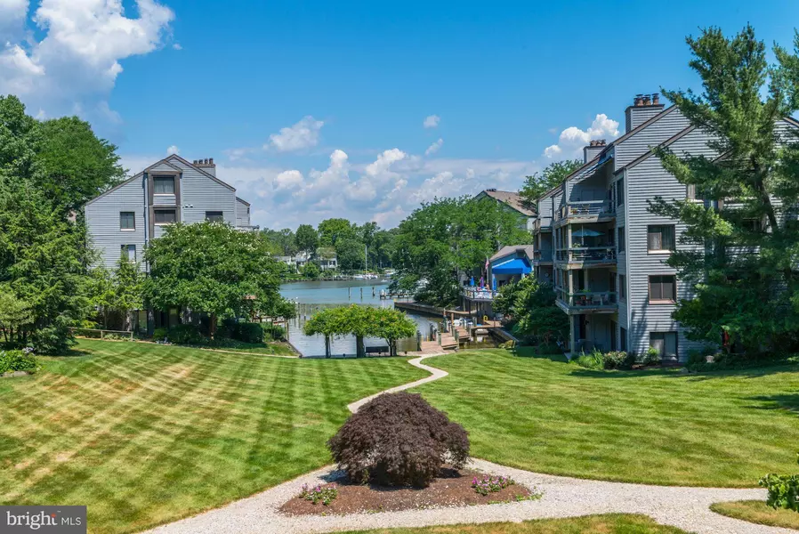 6 SPA CREEK LNDG #B2, Annapolis, MD 21403