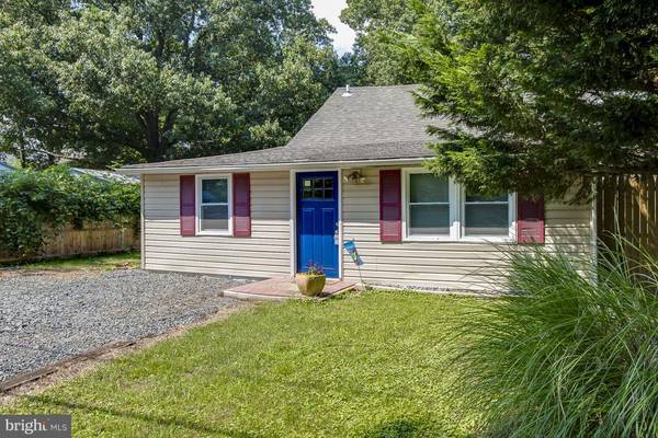 1248 HAWTHORNE ST, Shady Side, MD 20764