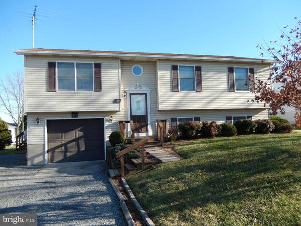 114 ROBIN AVE, Stephens City, VA 22655