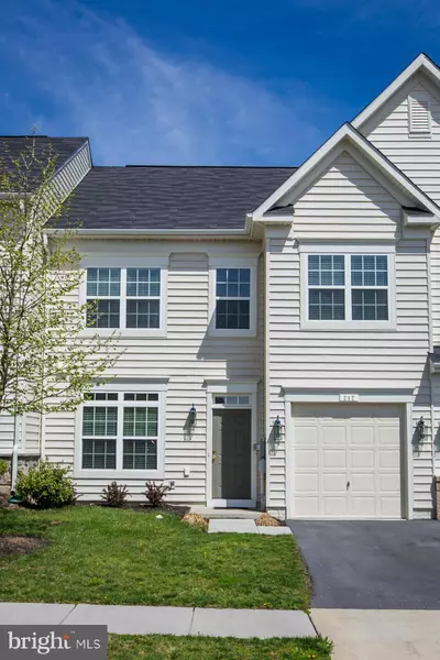 212 BOWLING GREEN CIR, Stephens City, VA 22655