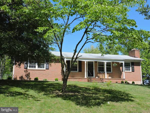 113 HICKORY HILL DR, Stephens City, VA 22655