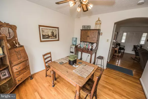 Middletown, VA 22645,688 MINEBANK RD