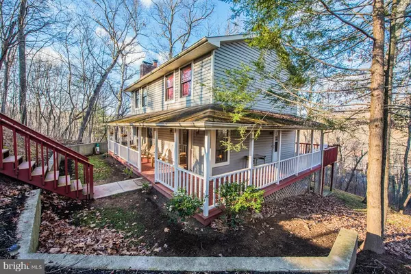 1217 LAKEVIEW DR, Cross Junction, VA 22625