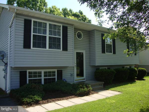 111 BERKSHIRE CIR, Winchester, VA 22601