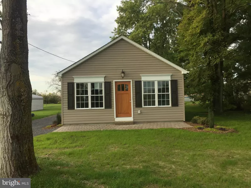 654 OLD CHARLES TOWN RD, Stephenson, VA 22656