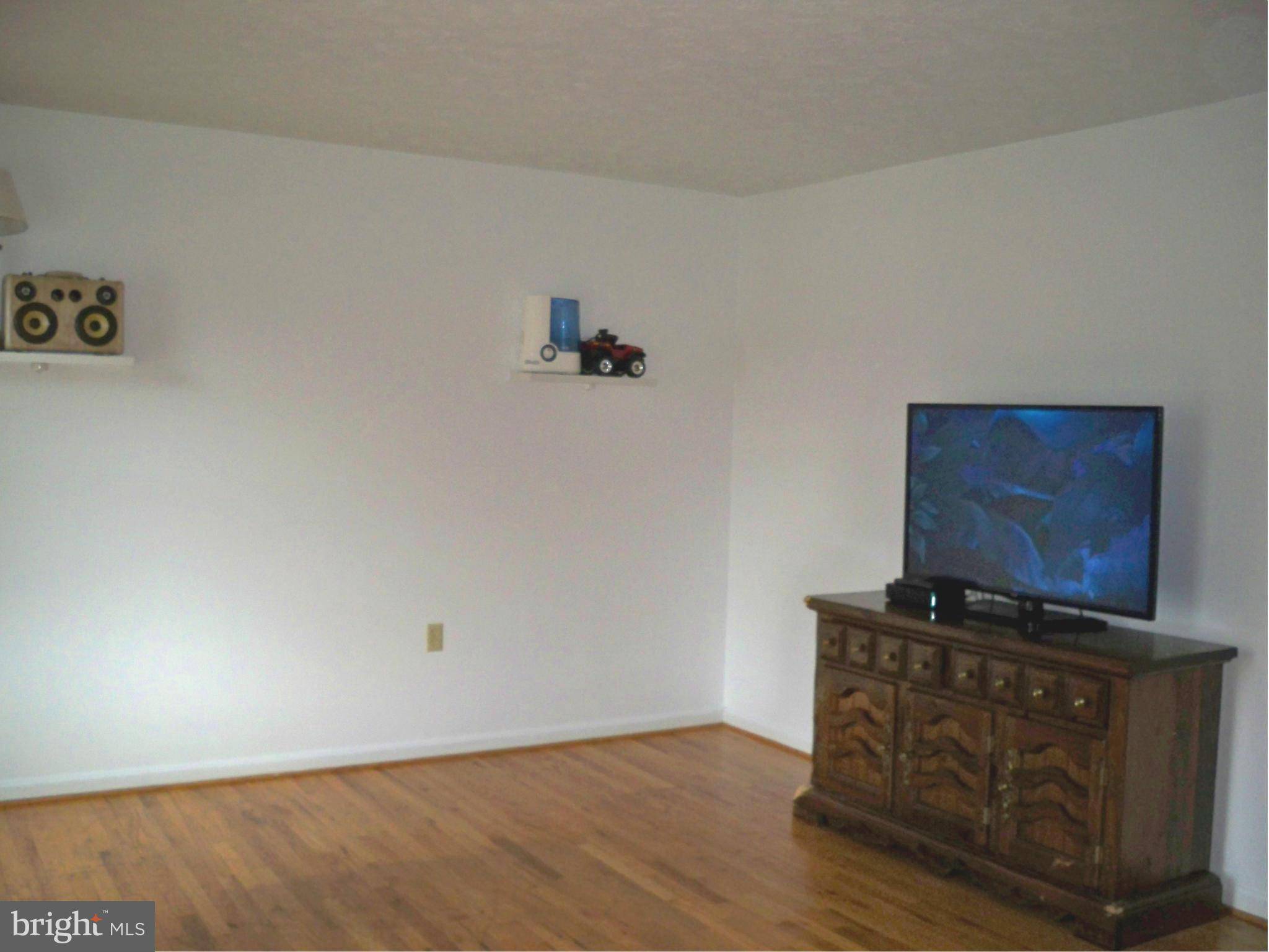 Stephens City, VA 22655,305 BUCKINGHAM DR