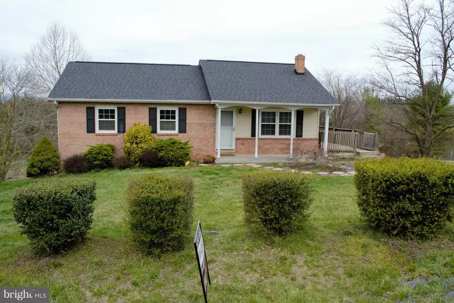 114 WOODSIDE CIR, Stephens City, VA 22655