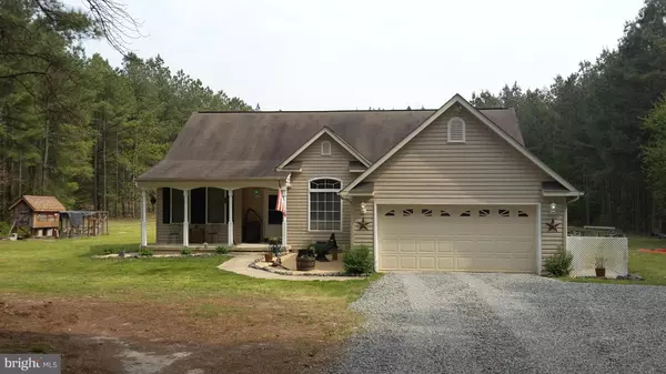 1323 ULLAINEE RD, Caret, VA 22436