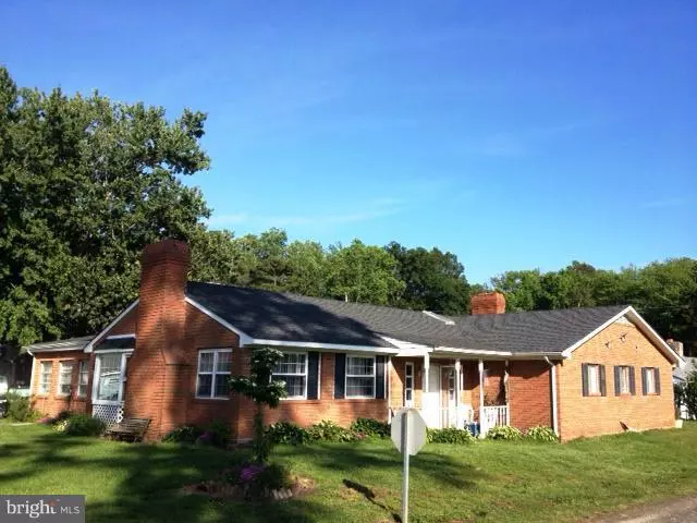 338 MARINE DR, Dunnsville, VA 22454