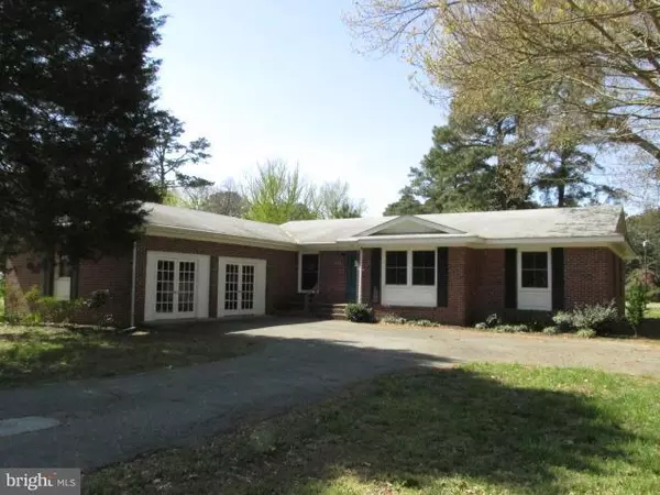 140 MARYFOX RD, Tappahannock, VA 22560