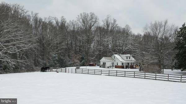 1544 LAUREL SPRINGS RD, Hustle, VA 22476