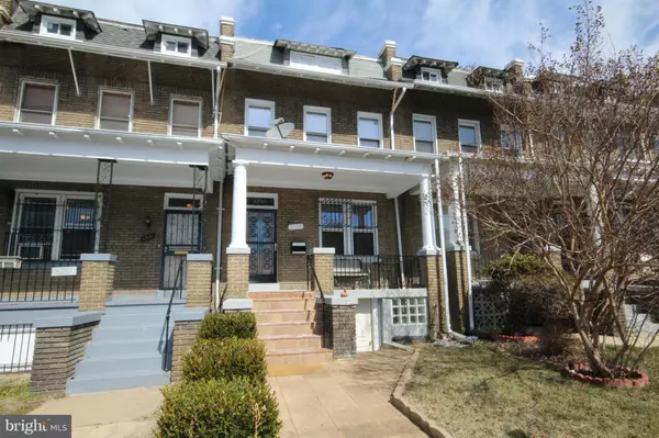 1349 QUINCY ST NW, Washington, DC 20011