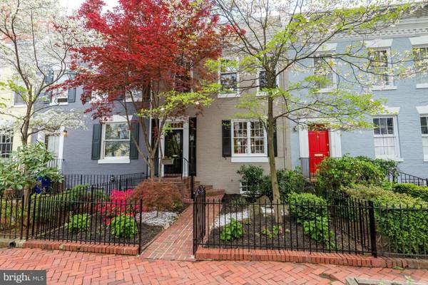 3032 DENT PL NW, Washington, DC 20007