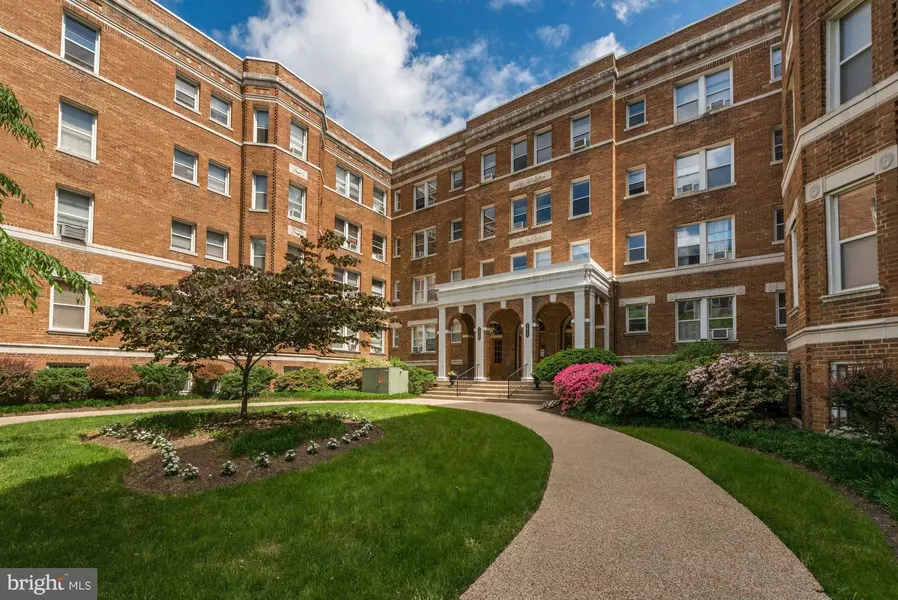 1820 CLYDESDALE PL NW #209, Washington, DC 20009