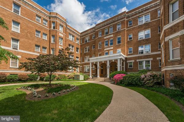 1820 CLYDESDALE PL NW #209, Washington, DC 20009