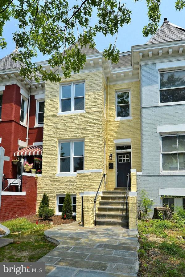 2703 NORTH CAPITOL ST NE, Washington, DC 20002