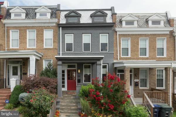 230 V ST NE, Washington, DC 20002