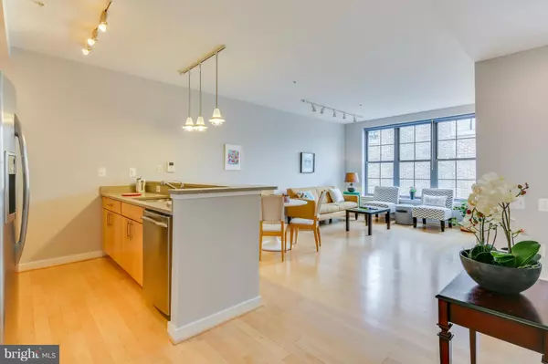 2412 17TH ST NW #403, Washington, DC 20009