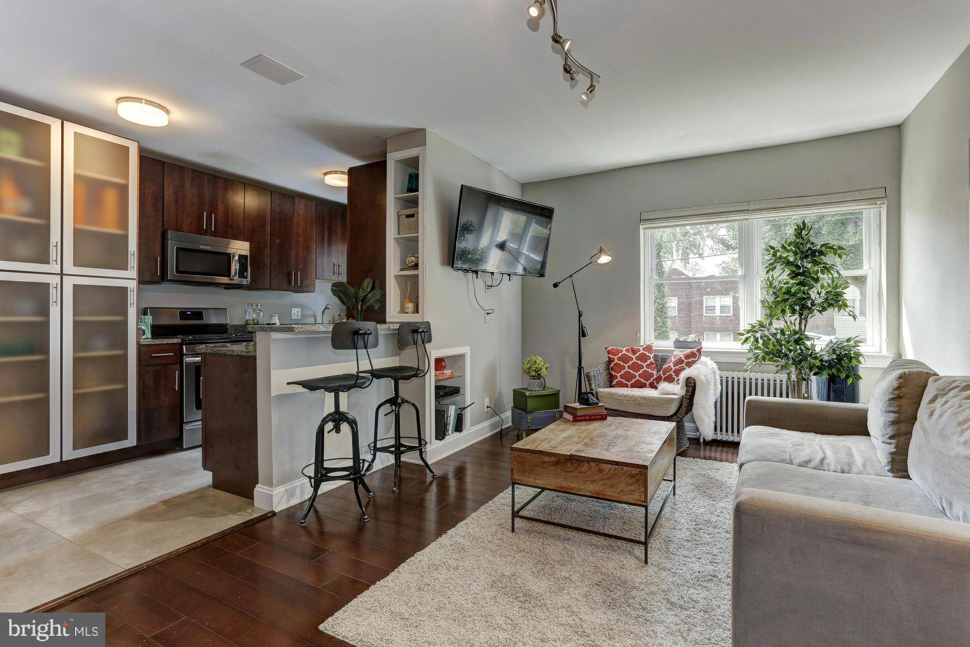 2339 40TH PL NW #101, Washington, DC 20007