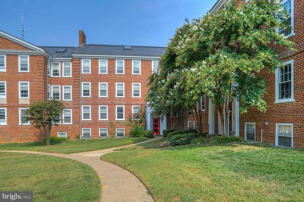 3911 LANGLEY CT NW #A559, Washington, DC 20016