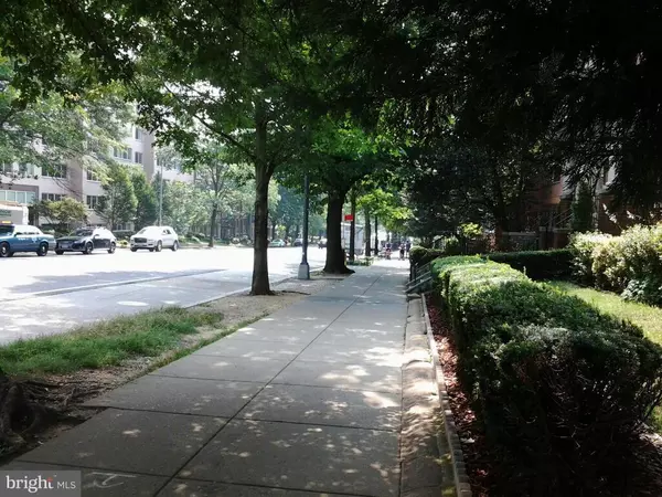 Washington, DC 20008,2854 CONNECTICUT AVE NW #22