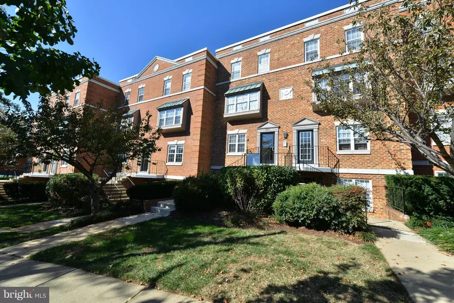 3803 PORTER ST NW #169, Washington, DC 20016