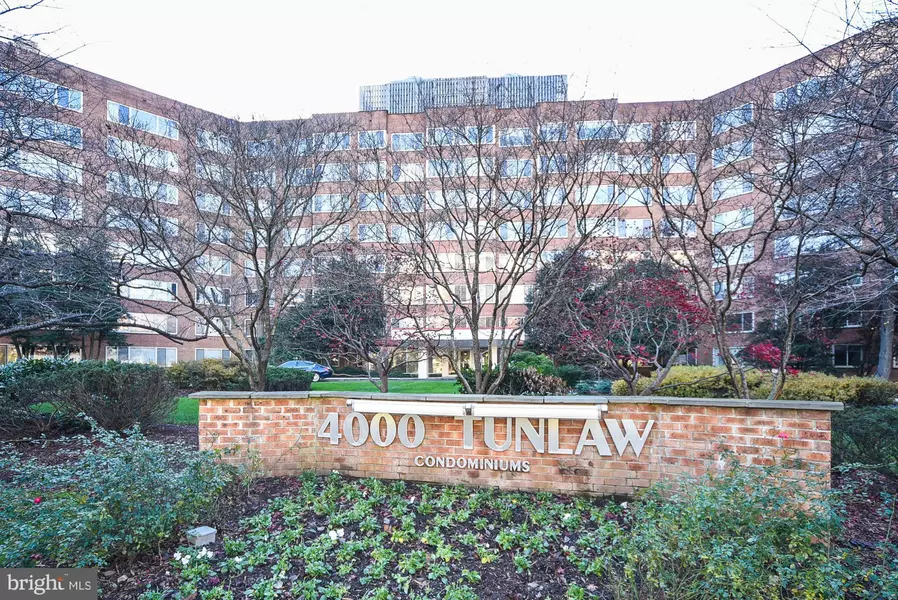 4000 TUNLAW RD NW #919, Washington, DC 20007