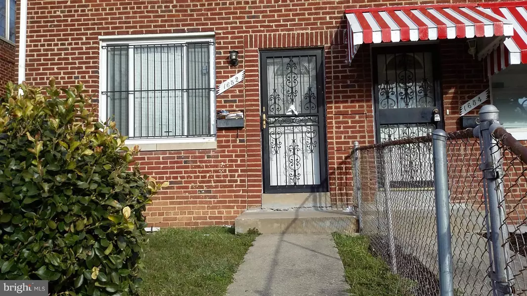 1652 FORT DUPONT ST SE, Washington, DC 20020