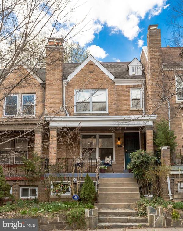 3234 WALBRIDGE PL NW, Washington, DC 20010