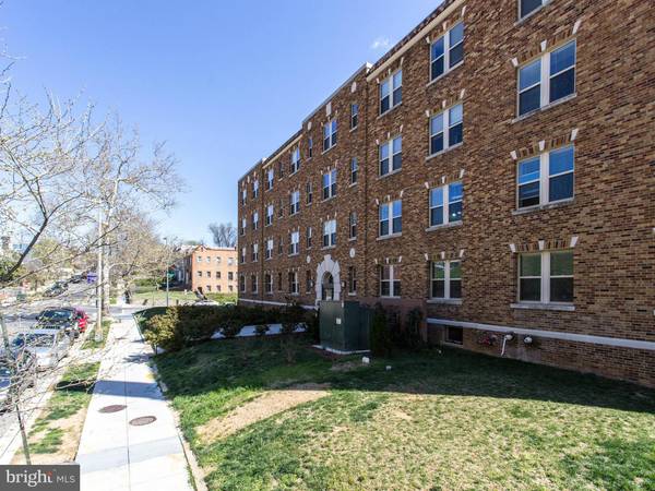 1831 2ND ST NE #203, Washington, DC 20002