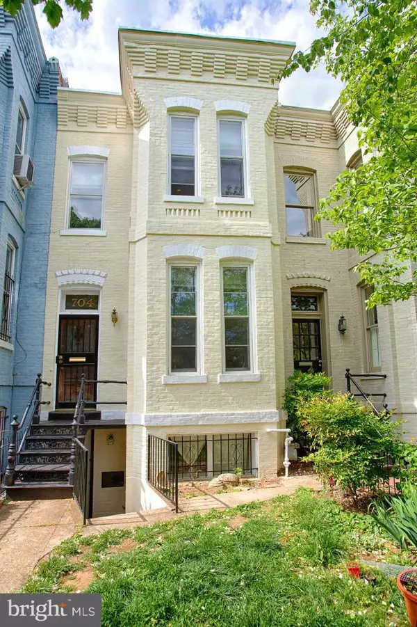 704 NORTH CAROLINA AVE SE, Washington, DC 20003