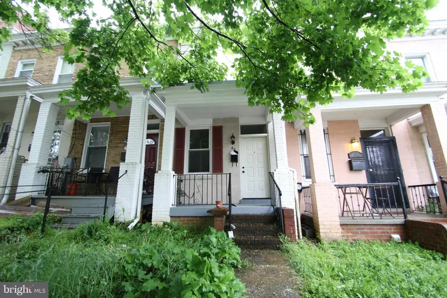 49 TODD PL NE, Washington, DC 20002