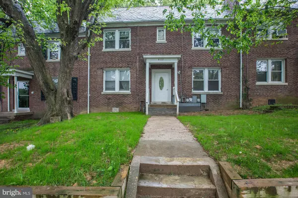 217 ADAMS ST NE, Washington, DC 20002