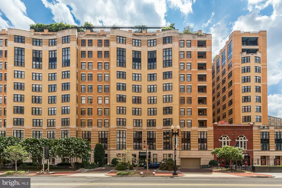 400 MASSACHUSETTS AVE NW #602, Washington, DC 20001