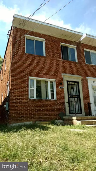 4256 SOUTHERN AVE SE, Washington, DC 20019