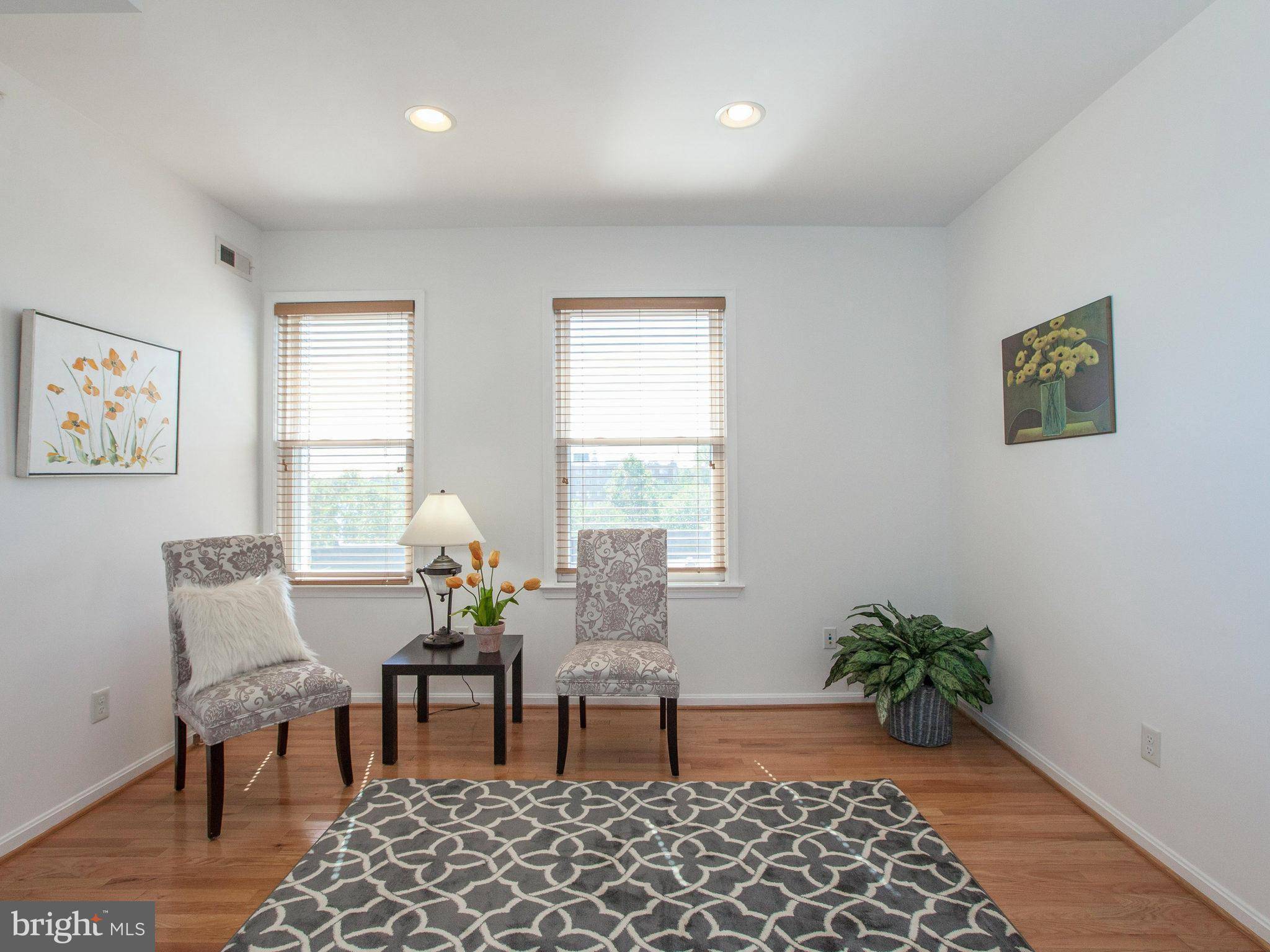 Washington, DC 20010,610 IRVING ST NW #306