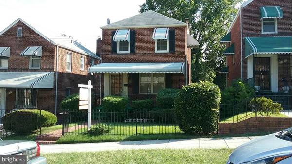 333 PEABODY ST NE, Washington, DC 20011