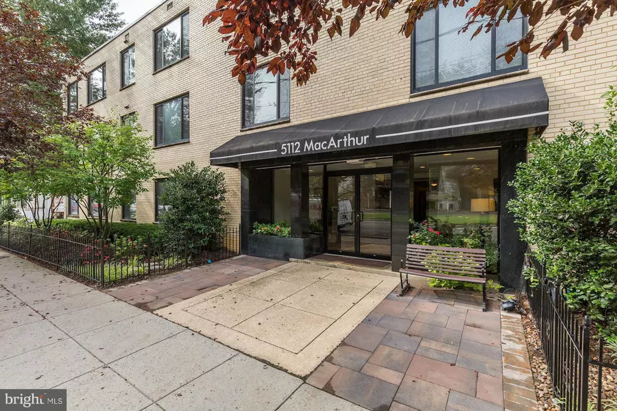 5112 MACARTHUR BLVD NW #4, Washington, DC 20016